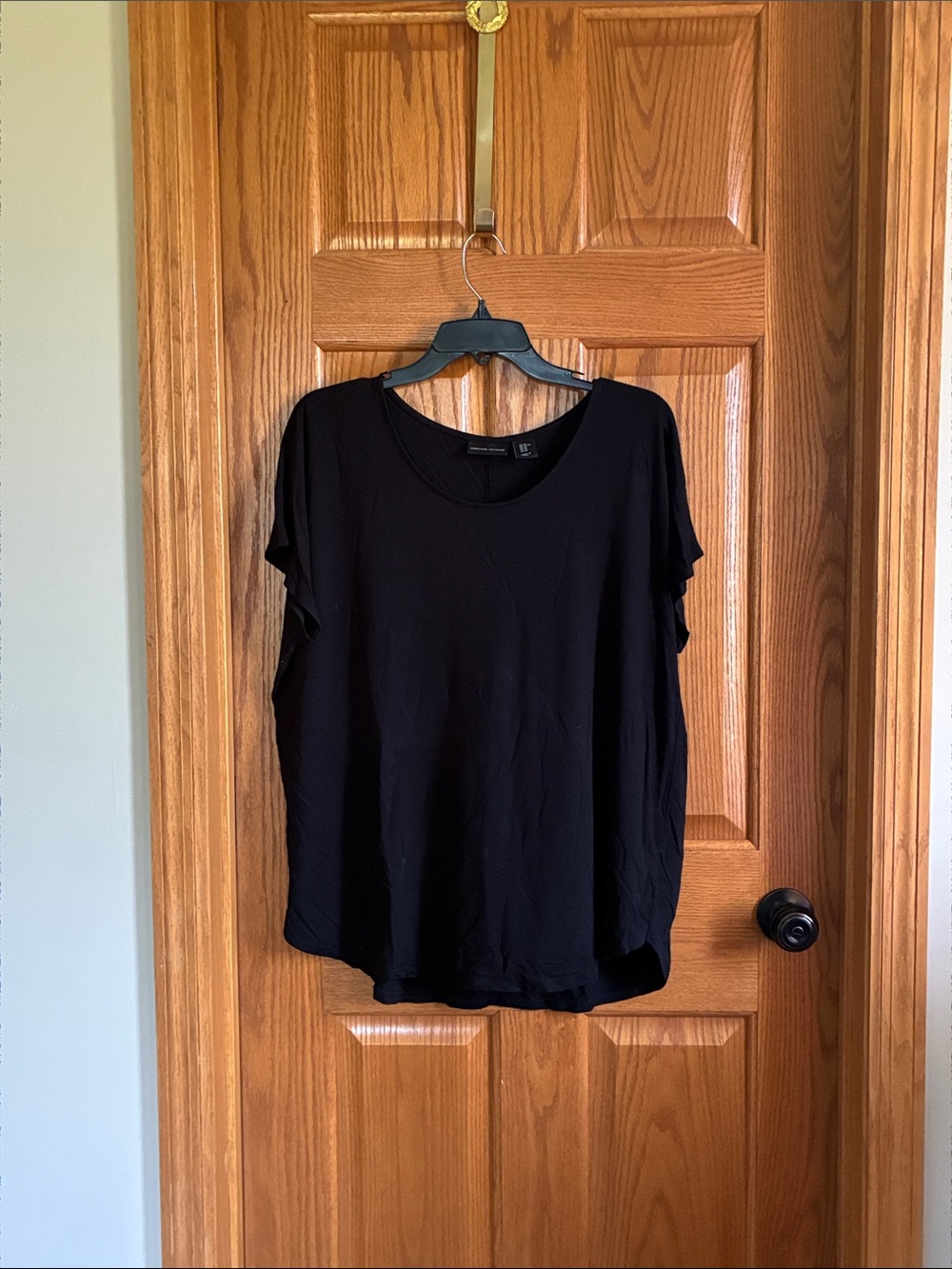 Adrienne Vittadini Black Short Sleeve Scoop Neck Blouse
